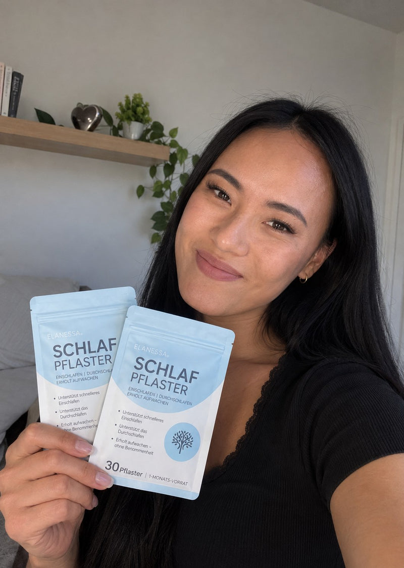 An Elanessa customer holding her Sleep patches.